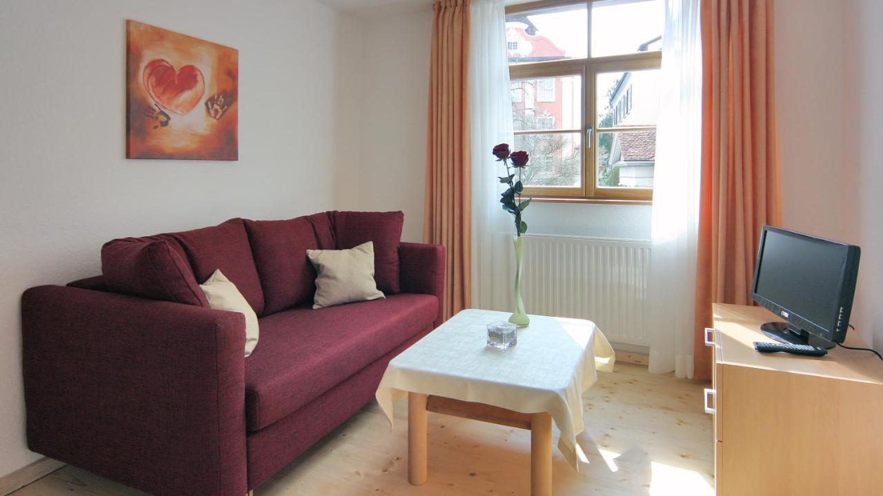 Braun Apartment *